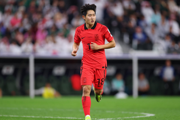 韩国队3-2战胜伊拉克,李刚仁赛后谈团队合作与个人表现